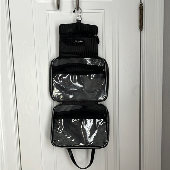 Victoria's Secret Black and Pink Hanging Toiletry Bag - Picture 5 of 9